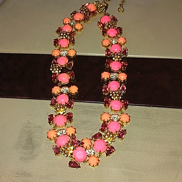 J Crew Brulee Coral Statement Necklace BARBIE PINK - Picture 5 of 15